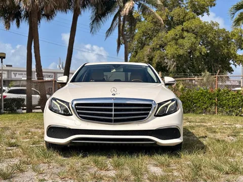 2017 Mercedes-Benz E-Class E 300 Sedan 4D