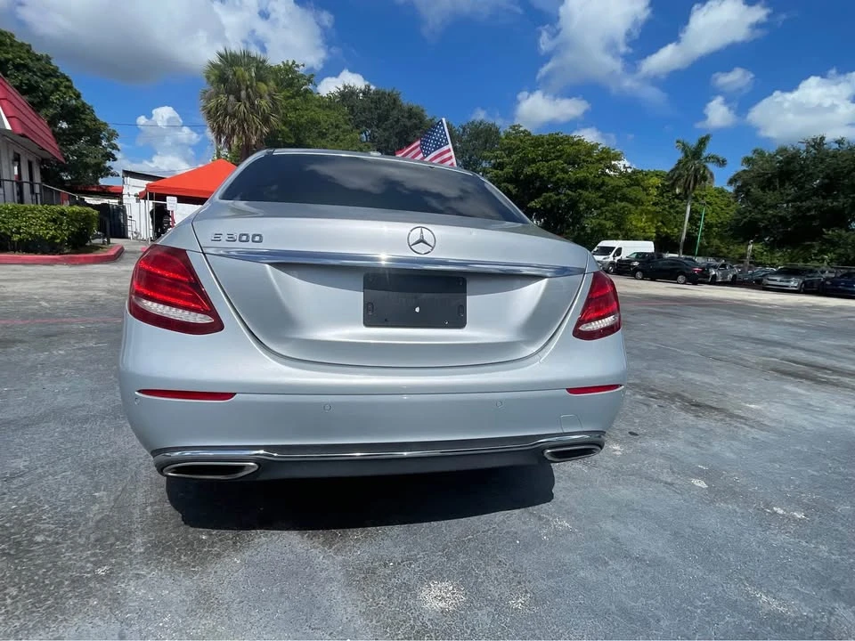 2017 Mercedes-Benz W213 E-Class - Image 3 of 8