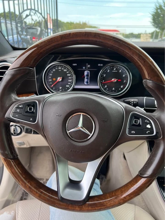 2017 Mercedes-Benz W213 E-Class - Image 11 of 17