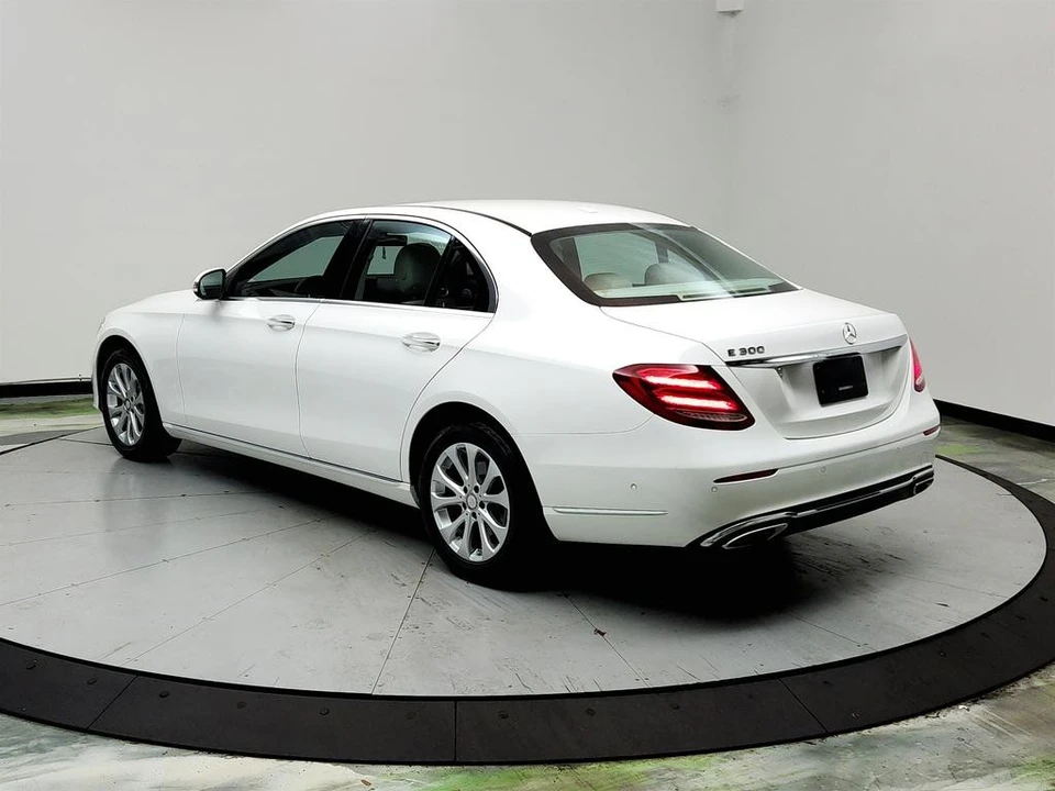 2017 Mercedes-Benz W213 E-Class - Image 7 of 21