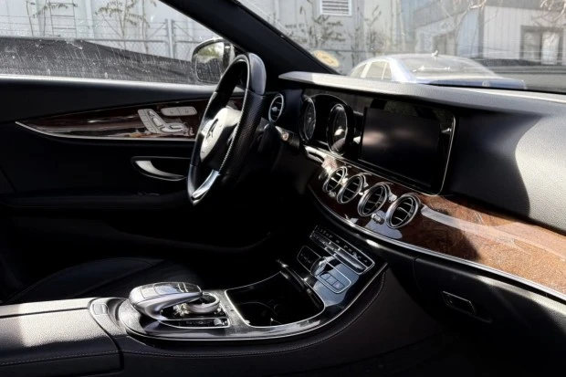 2017 Mercedes-Benz W213 E-Class - Image 5 of 8