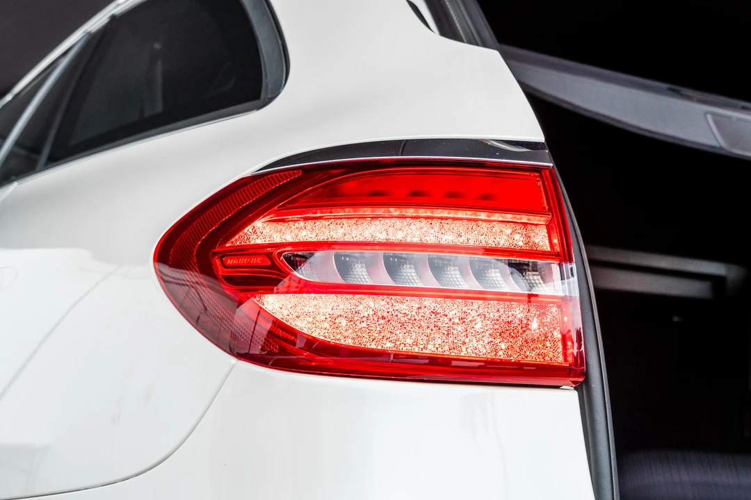 2017 Mercedes-Benz W213 E-Class - Image 25 of 31