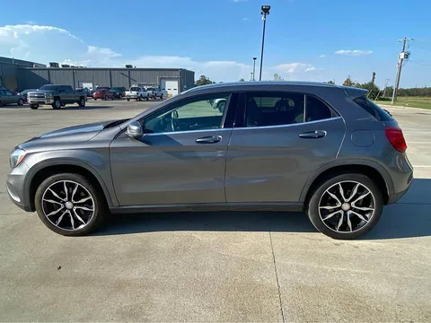 2017 Mercedes-Benz GLA 250 4MATIC Sport Utility 4D