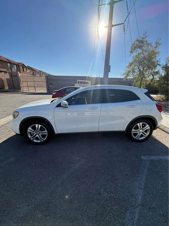 2017 Mercedes-Benz X156 GLA - Image 2 of 18