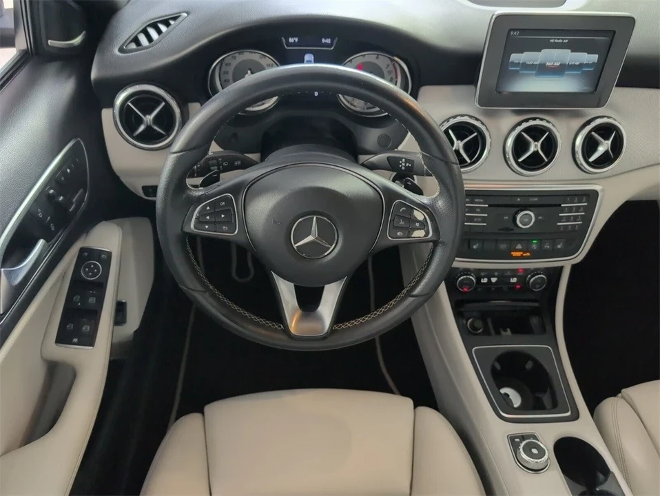 2017 Mercedes-Benz X156 GLA - Image 8 of 12
