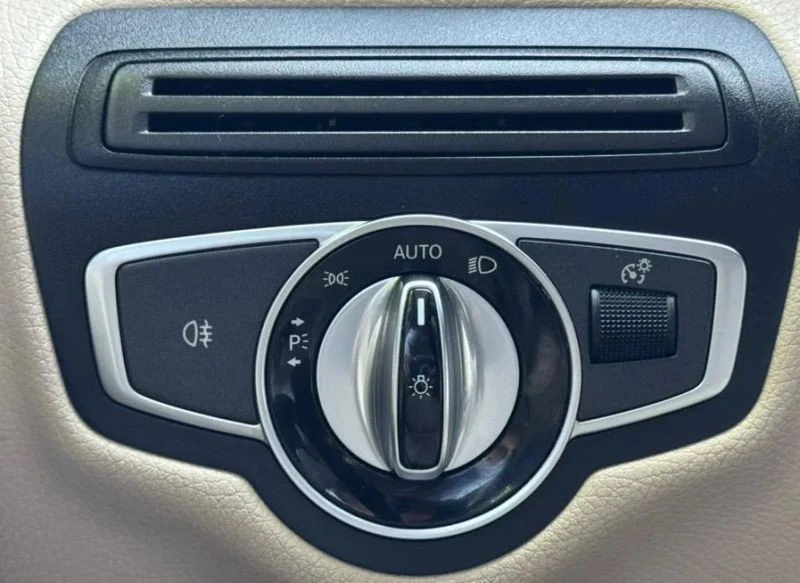 2017 Mercedes-Benz X253/C253 GLC - Image 8 of 12
