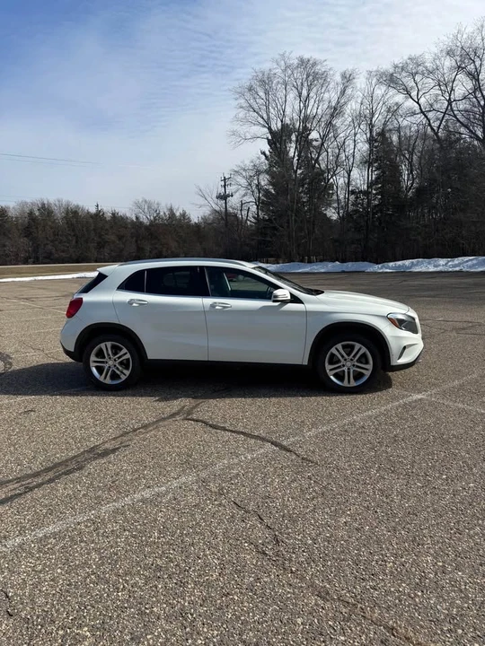 2017 Mercedes-Benz X156 GLA - Image 2 of 9
