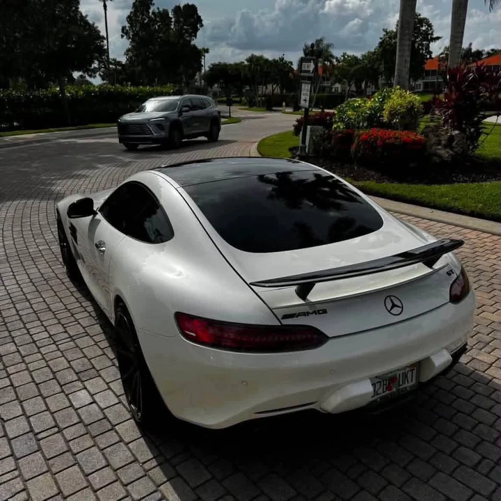 2017 Mercedes-Benz AMG GT - Image 2 of 5