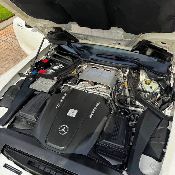 2017 Mercedes-Benz AMG GT - Image 5 of 5