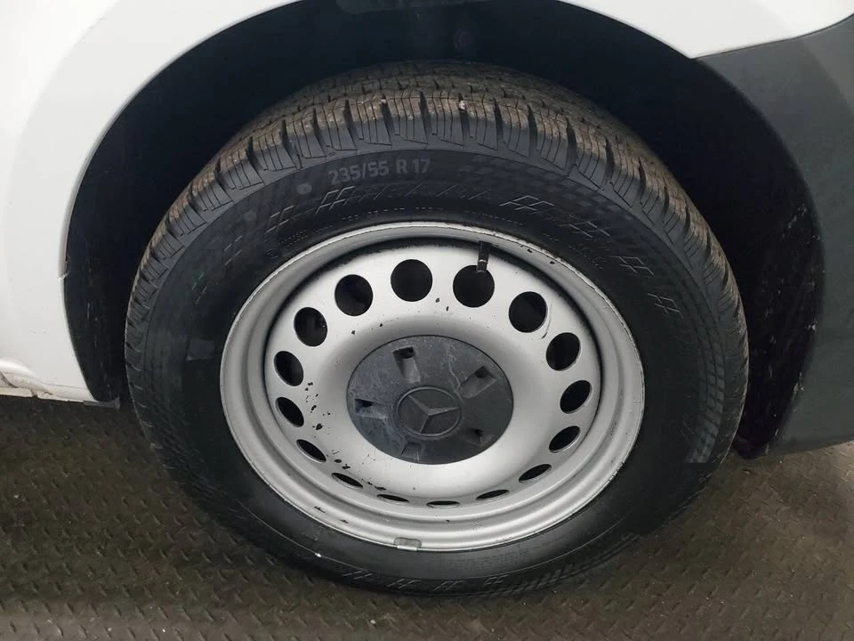 2017 Mercedes-Benz Sprinter - Image 17 of 19