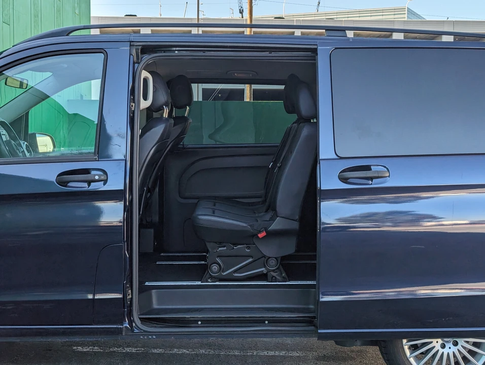 2017 Mercedes-Benz W447 V-Class/Metris - Image 16 of 21