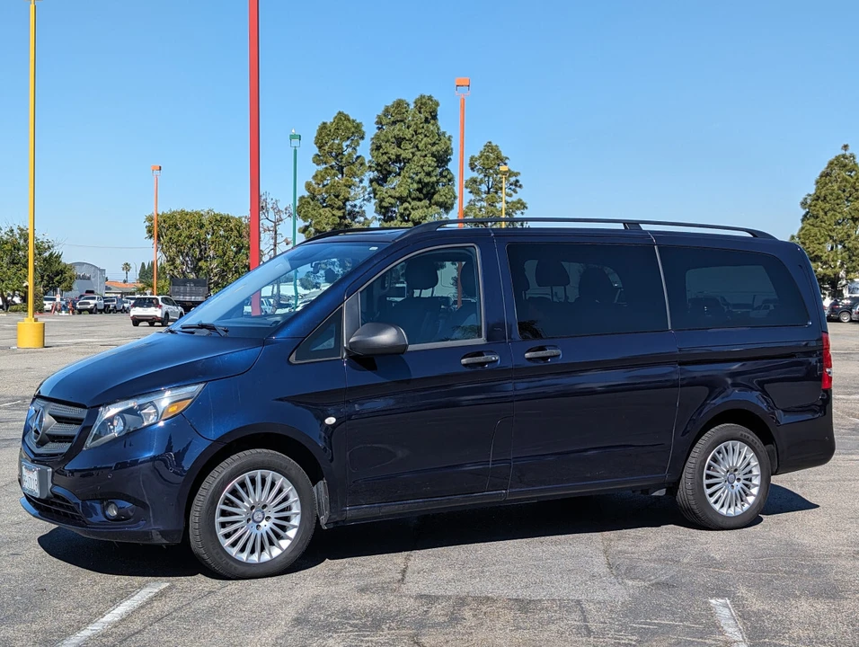 2017 Mercedes-Benz W447 V-Class/Metris - Image 2 of 21