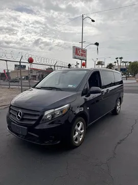 2017 Mercedes-Benz Metris Passenger Van
