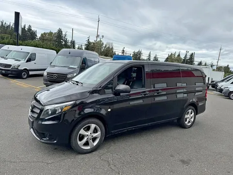 2017 Mercedes-Benz Metris Passenger Van
