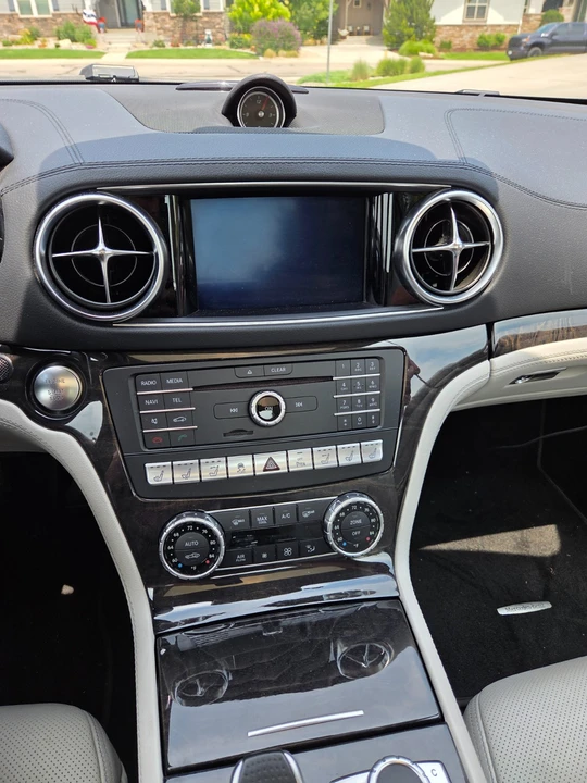 2017 Mercedes-Benz R231 SL-Class - Image 25 of 27