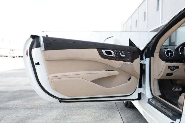 2017 Mercedes-Benz R231 SL-Class - Image 12 of 21