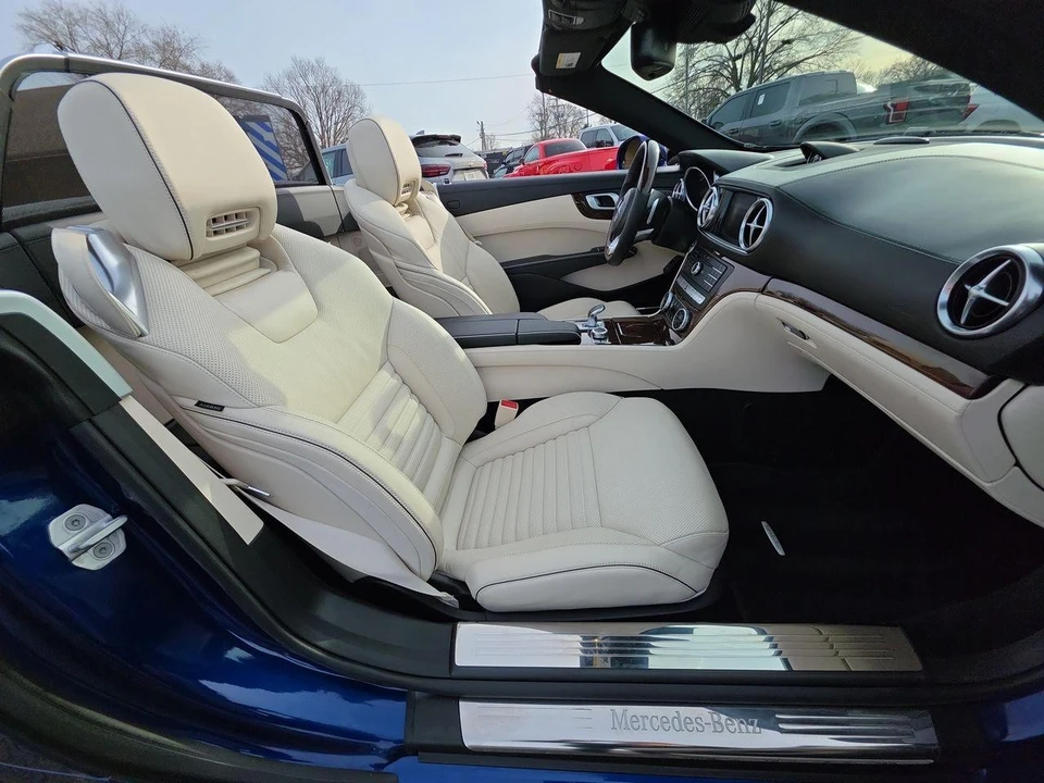2017 Mercedes-Benz R231 SL-Class - Image 8 of 12