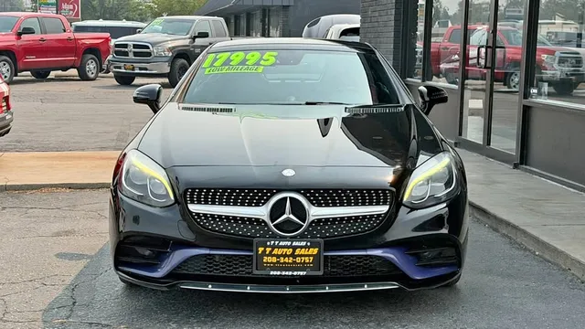 2017 Mercedes-Benz SLC 300