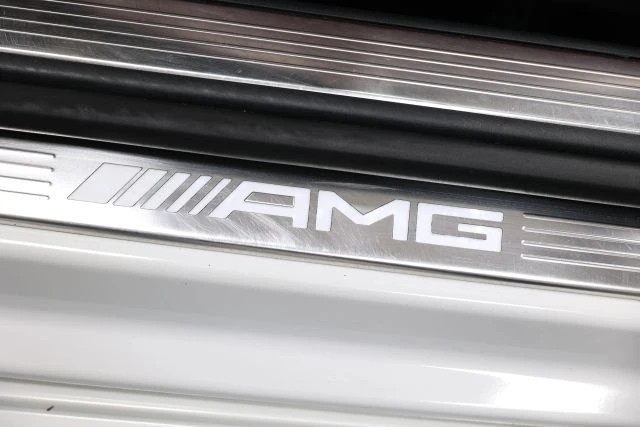 2017 Mercedes-Benz SLS AMG - Image 15 of 31