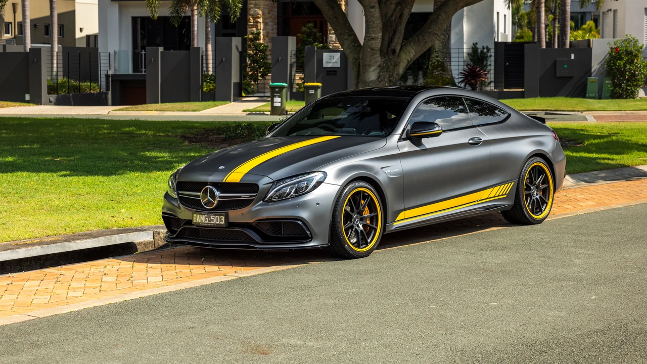 2017 Mercedes-Benz W205 C 63 AMG - Image 15 of 31