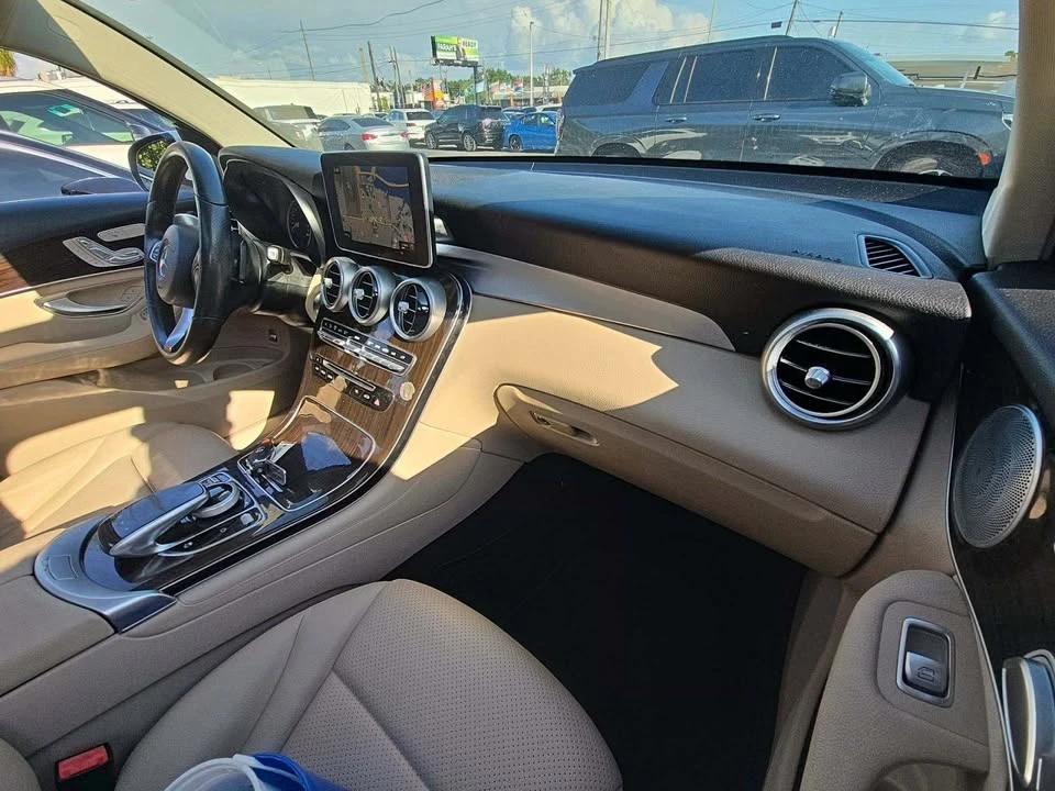 2017 Mercedes-Benz W205 C-Class - Image 7 of 11