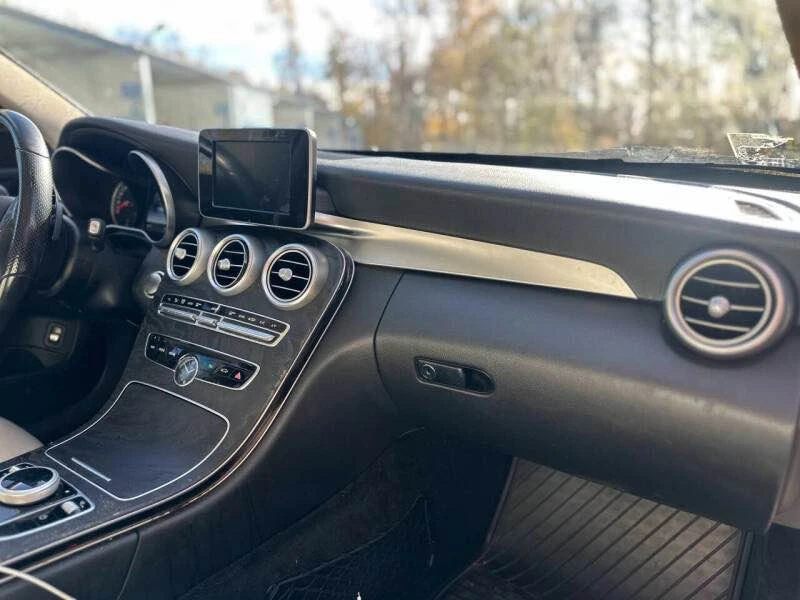 2017 Mercedes-Benz W205 C-Class - Image 9 of 12