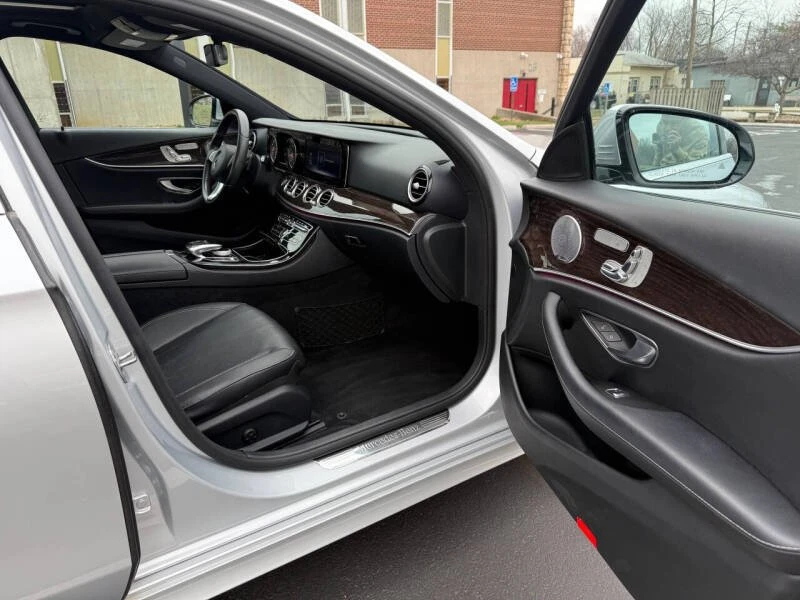 2017 Mercedes-Benz W213 E-Class - Image 13 of 19