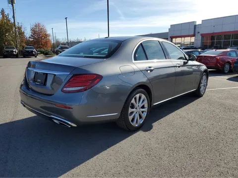 2017 Mercedes-Benz E-Class E 300D Sedan