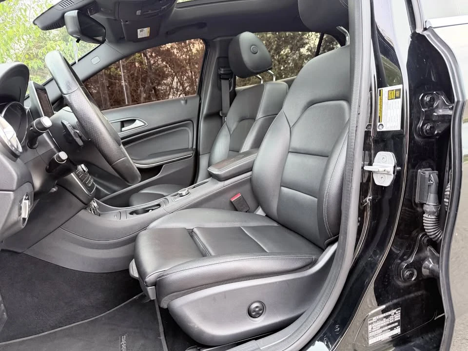 2017 Mercedes-Benz X156 GLA - Image 2 of 12