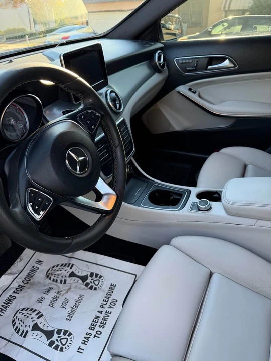 2017 Mercedes-Benz X156 GLA - Image 4 of 11