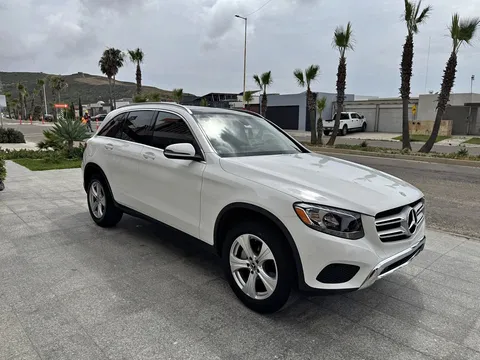 2017 Mercedes-Benz GLC300