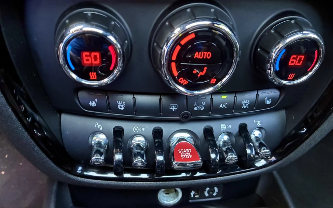 2017 Mini Clubman 2nd Gen - Image 10 of 14