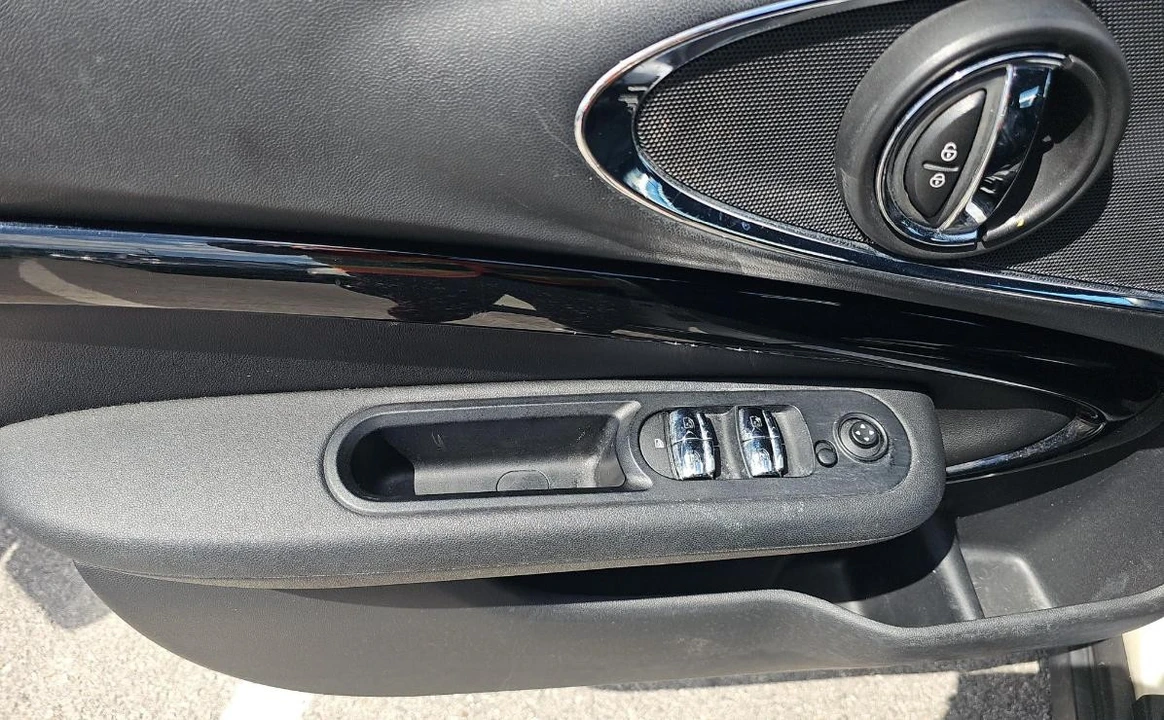 2017 Mini Clubman 2nd Gen - Image 10 of 15