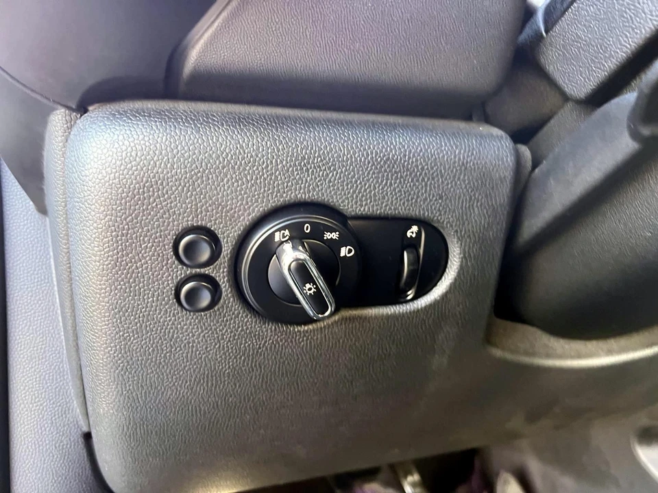 2017 Mini Mini 3rd Gen - Image 14 of 21