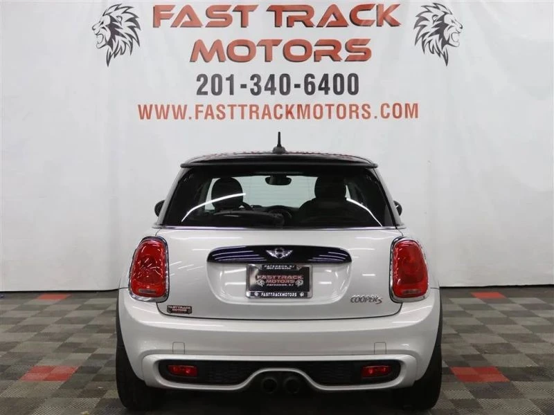 2017 Mini Mini Cooper S 3rd Gen - Image 5 of 12