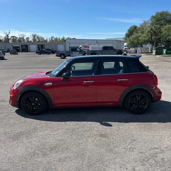 2017 Mini Mini Cooper S 3rd Gen - Image 9 of 12