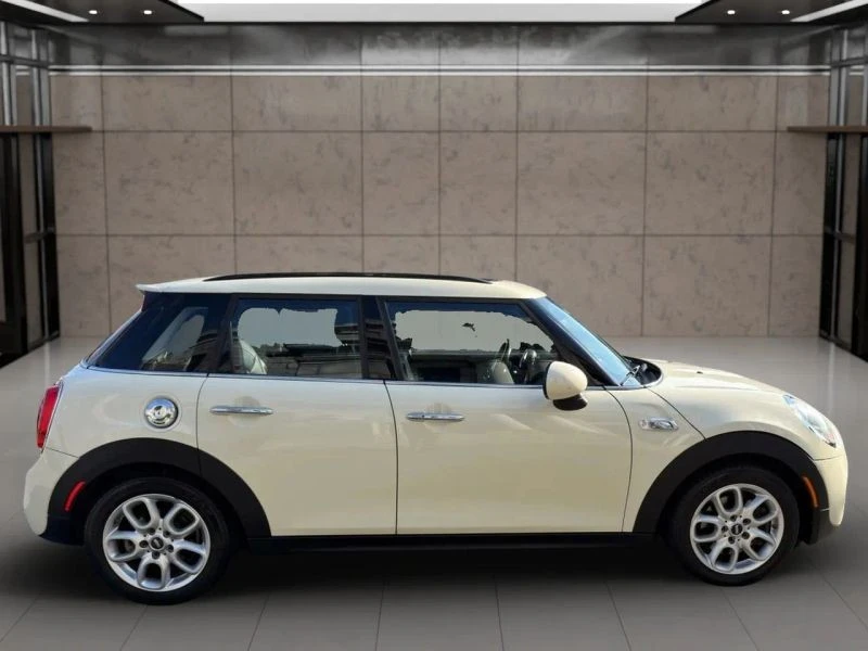 2017 Mini Mini Cooper S 3rd Gen - Image 4 of 12