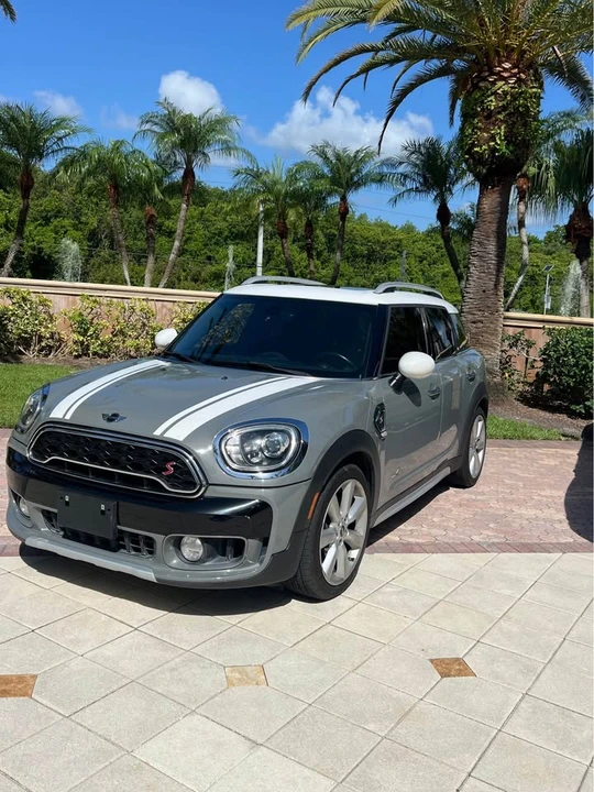 2017 Mini Countryman 2nd Gen - Image 2 of 2