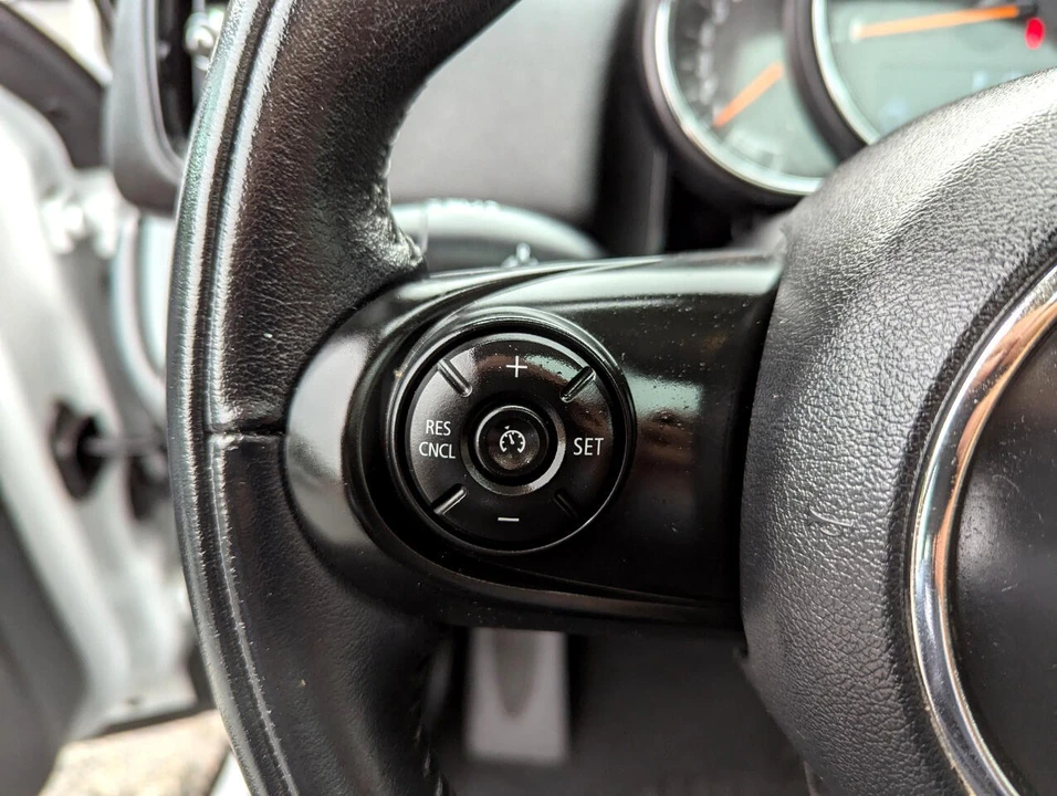 2017 Mini Countryman 2nd Gen - Image 16 of 21