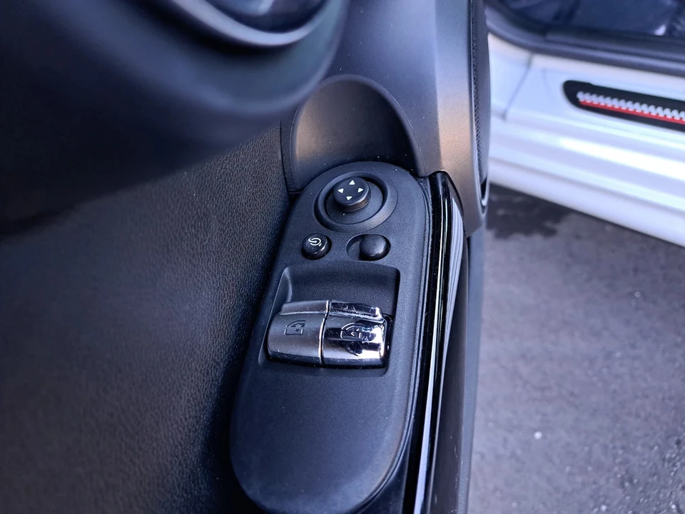2017 Mini Mini John Cooper Works 3rd Gen - Image 14 of 21