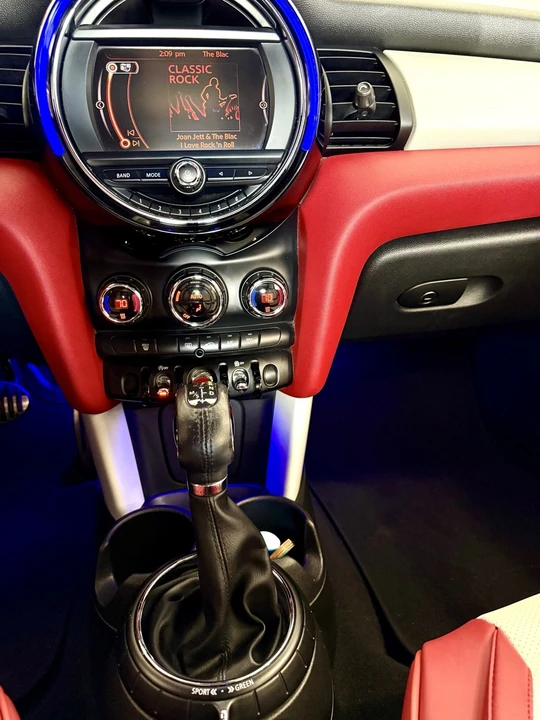 2017 Mini Mini 3rd Gen - Image 12 of 18