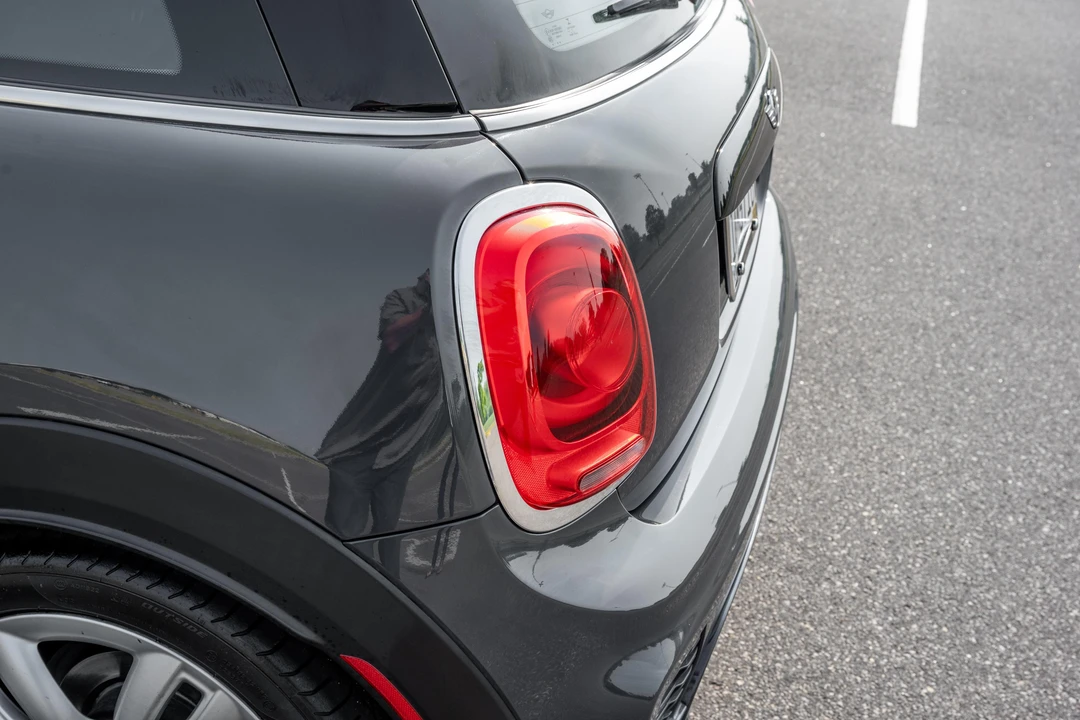 2017 Mini Mini John Cooper Works 3rd Gen - Image 24 of 31