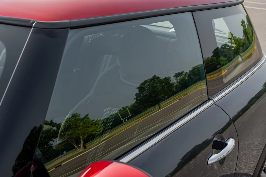 2017 Mini Mini John Cooper Works 3rd Gen - Image 19 of 31
