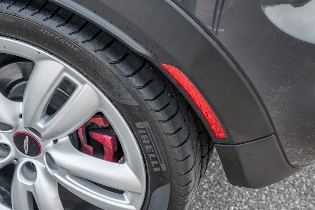 2017 Mini Mini John Cooper Works 3rd Gen - Image 25 of 31