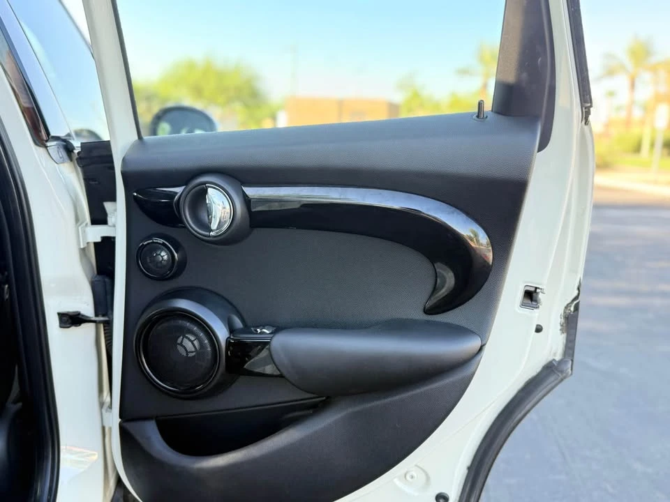 2017 Mini Mini Cooper S 3rd Gen - Image 11 of 18