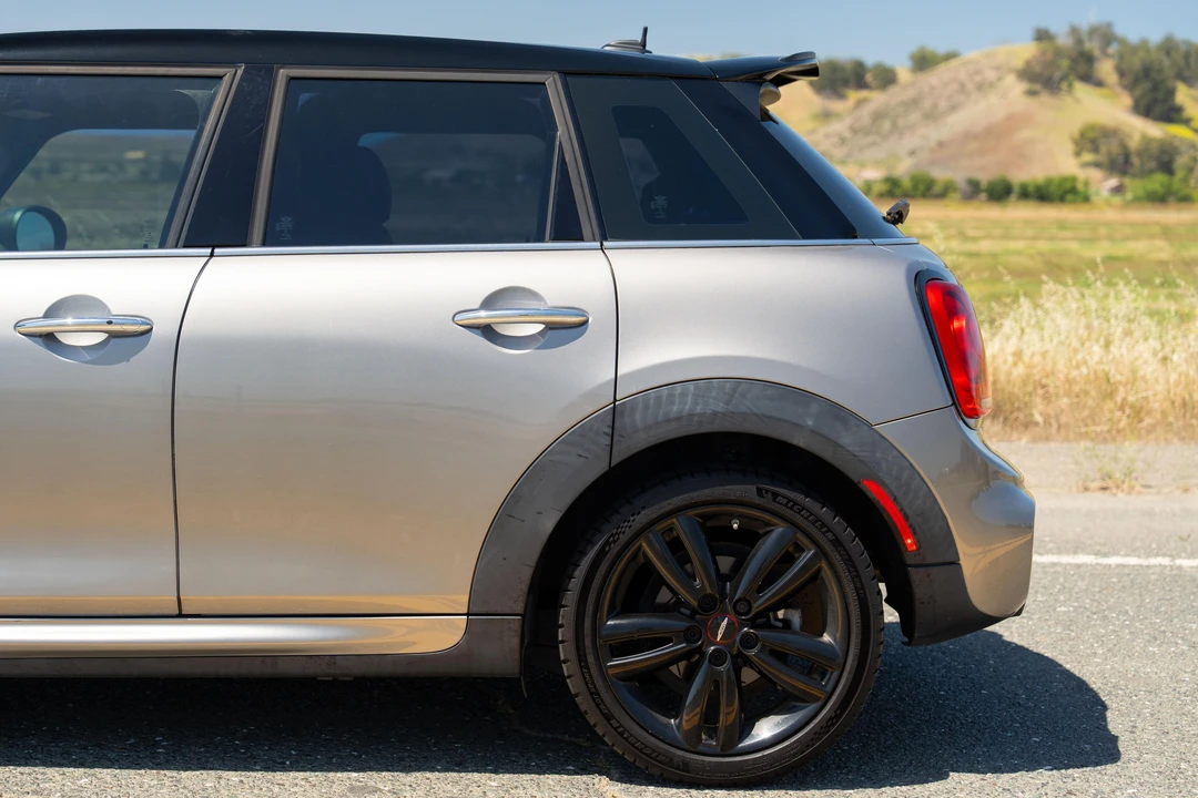 2017 Mini Mini Cooper S 3rd Gen - Image 31 of 31