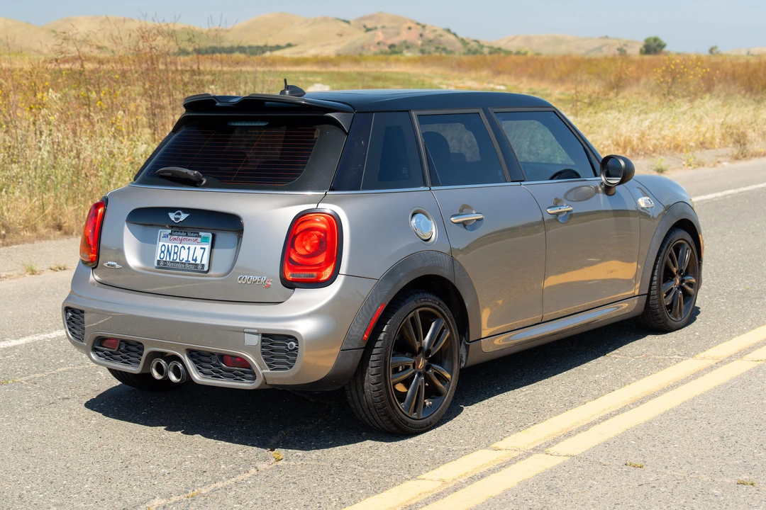 2017 Mini Mini Cooper S 3rd Gen - Image 15 of 31
