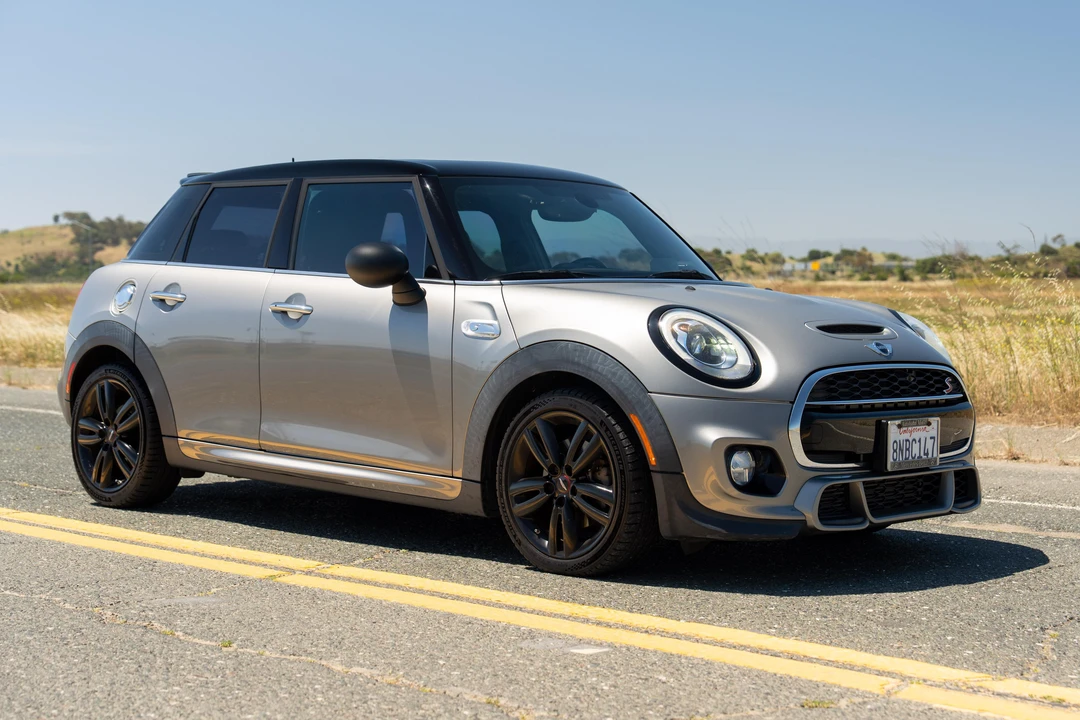 2017 Mini Mini Cooper S 3rd Gen - Image 18 of 31