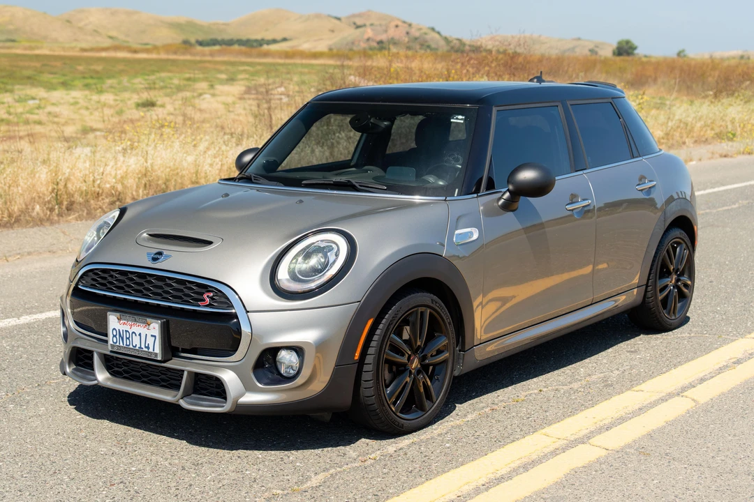 2017 Mini Mini Cooper S 3rd Gen - Image 8 of 31
