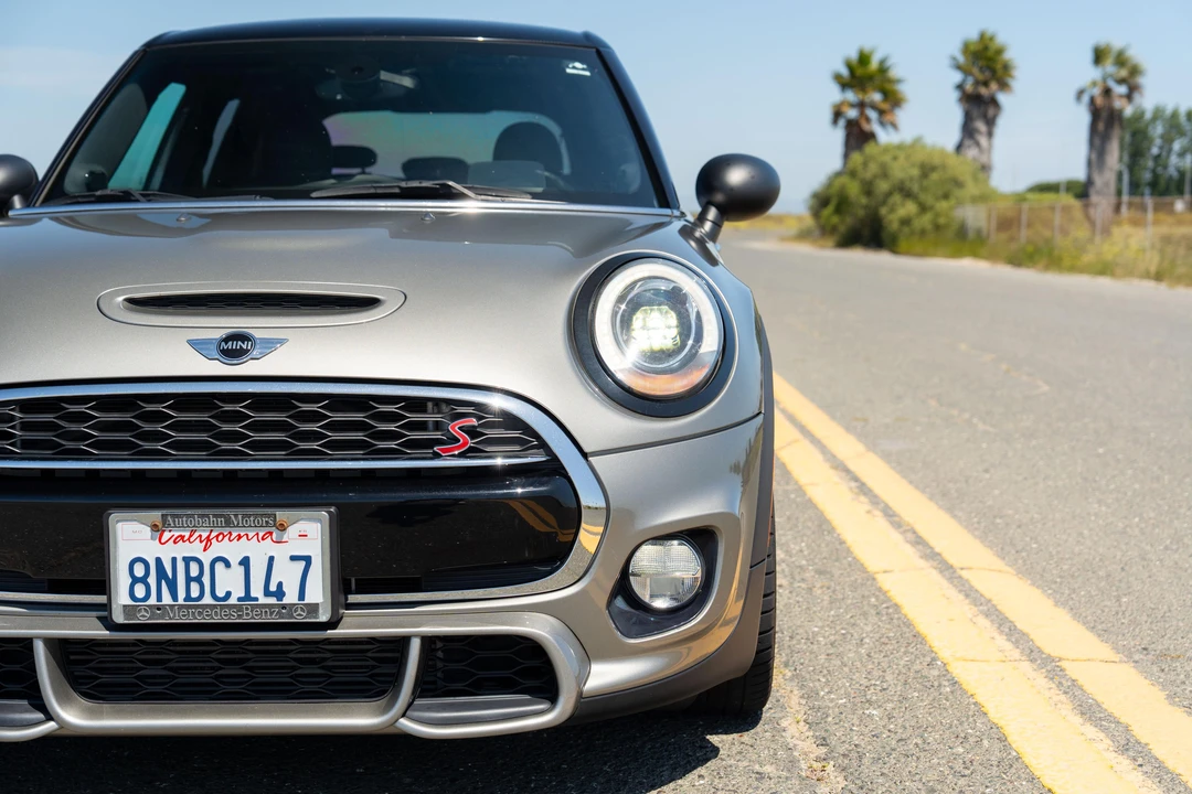 2017 Mini Mini Cooper S 3rd Gen - Image 24 of 31